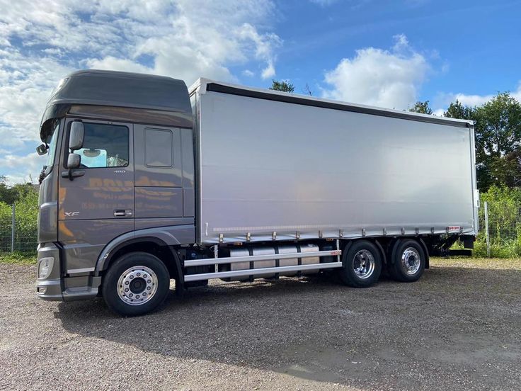 HR TRUCK